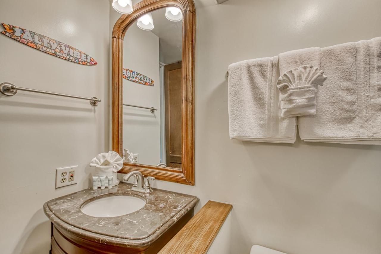 The Spinnaker D122 Hotel Lahaina